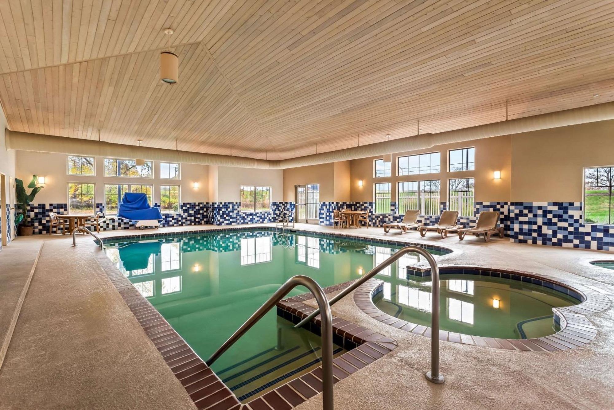 Country Inn & Suites By Radisson, Portage, In Zewnętrze zdjęcie